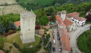 San Giorgio Scarampi - Completata la riqualificazione del centro storico: nuova pavimentazione e museo nella torre medievale